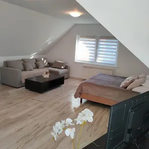  Apartament Apartament Magdalenka Polska
